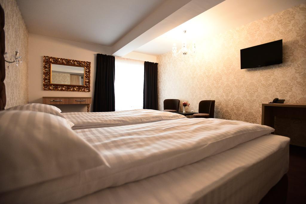 La Rocca Boutique Hotel Craiova Exterior foto